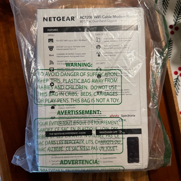 NIB / NWT - NETGEAR AC1200 WiFi Cable Modem Router - Picture 2 of 3